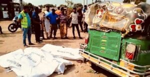 কুষ্টিয়ায় গ্যাসবাহী লরি ও সিএনজির মুখোমুখি সংঘর্ষে নিহত ৫