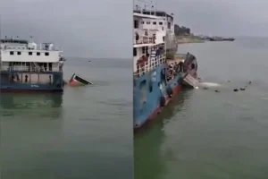 দৌলতদিয়া ফেরিঘাটে আবারও যাত্রীবাহী বাস পদ্মায়