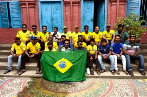 বিশ্বকাপ উপলক্ষে কুষ্টিয়ায় ব্রাজিল সমর্থকদের বর্ণাঢ্য শোভাযাত্রার প্রস্তুতি