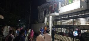 কুষ্টিয়ায় সাবেক মেয়র আনোয়ার আলীর বাড়িতে পুলিশের অভিযান, এলাকাবাসীর বাধায় খালি হাতে ফেরে পুলিশ
