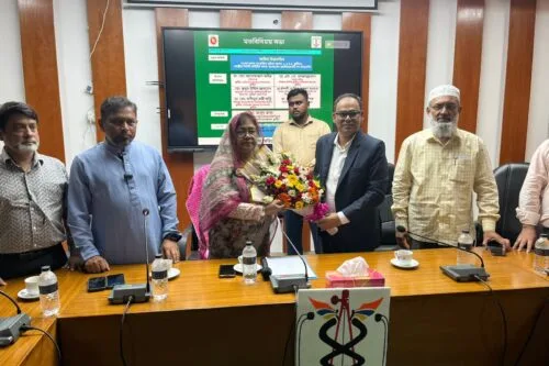কুষ্টিয়া মেডিকেল কলেজে শিক্ষক-কর্মকর্তা-কর্মচারীদের সঙ্গে এমপি ফরিদা ইয়াসমিনের মতবিনিময় সভা