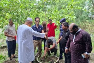 কুষ্টিয়ায় আনন্দ টিভির উদ্যোগে হাসপাতালে বৃক্ষরোপণ কর্মসূচির উদ্বোধন