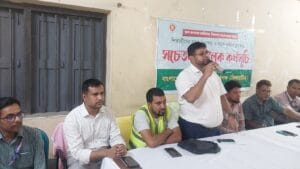 কুষ্টিয়ায় শিক্ষার্থীদের সড়ক নিরাপত্তা ও সড়ক দুর্ঘটনা হ্রাসে সচেতনতামূলক কর্মসূচি অনুষ্ঠিত