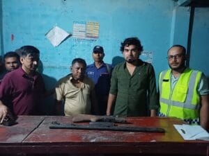 কুষ্টিয়ার ঝাউদিয়ায় অস্ত্রসহ দুইজন আটক, নান্দিয়ার বিলে নতুন করে সংঘর্ষের শঙ্কা
