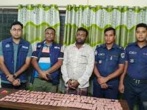 দৌলতপুরে টাপেন্টাডলসহ মাদক ব্যবসায়ী আটক