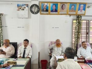কুষ্টিয়া মোটর শ্রমিক ইউনিয়নের নেতৃবৃন্দের সঙ্গে এ্যাড. অপুর সৌজন্য সাক্ষাৎ