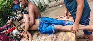 দৌলতপুরে নদীর ধারে বজ্রপাতে যুবকের মৃত্যু