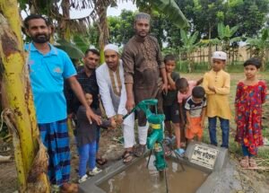 রাশিদা বেগমের মৃত্যুবার্ষিকীতে রাশিদা ফাউন্ডেশনের উদ্যোগে কৃষকদের জন্য নলকূপ স্থাপন